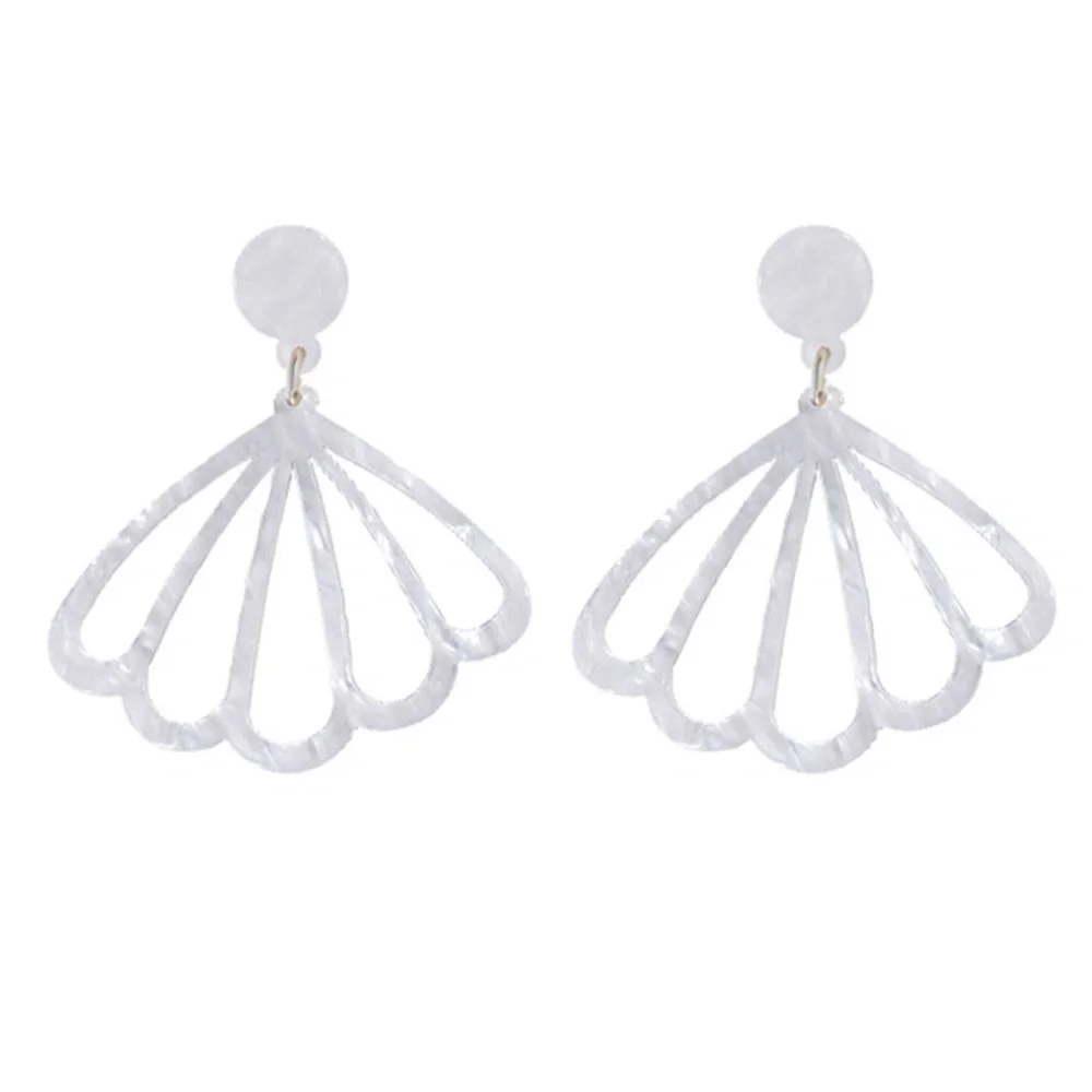 *ZELDA* White Shell Design Fashion Dangle Earrings